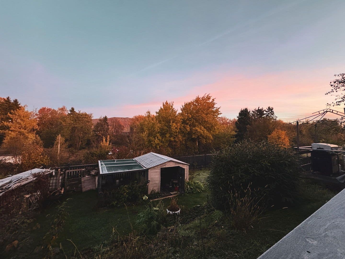 Predaj domu 297 m², pozemek 720 m², Am Mühlhebel 9, Weilerbach, Porýnie-Falcko Predaj domu 297 m², pozemek 720 m², Am Mühlhebel 9, Weilerbach, Porýnie-Falcko