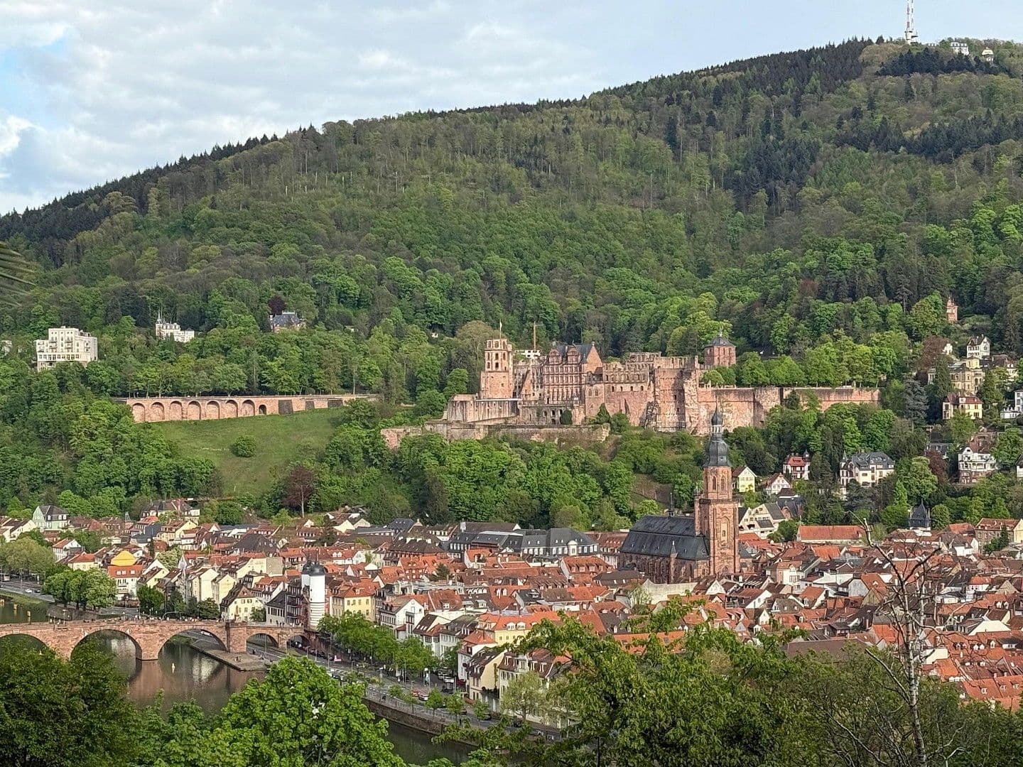 Prenájom bytu 4-izbový 165 m², Heidelberg, Bádensko-Wurttembersko Prenájom bytu 4-izbový 165 m², Heidelberg, Bádensko-Wurttembersko