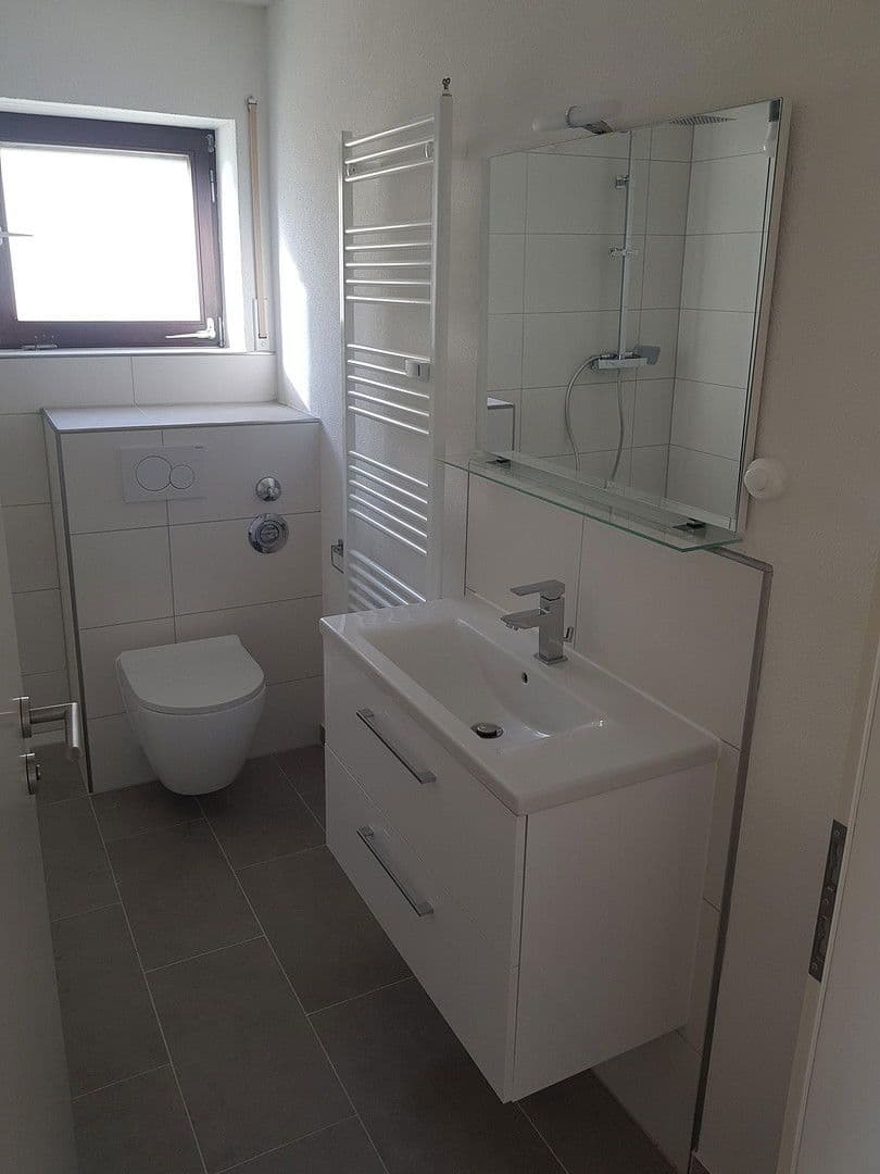 Prenájom bytu 4-izbový 126 m², Weingarten, Bádensko-Wurttembersko Prenájom bytu 4-izbový 126 m², Weingarten, Bádensko-Wurttembersko