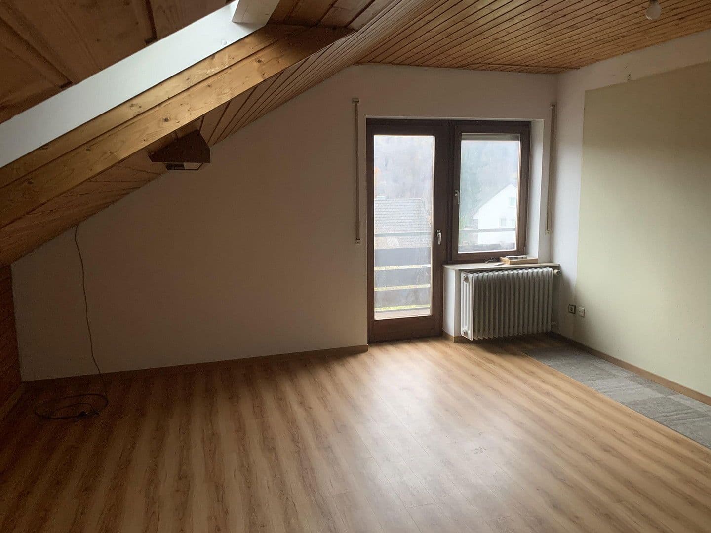 Prenájom bytu 3-izbový 84 m², Pforzheim, Bádensko-Wurttembersko Prenájom bytu 3-izbový 84 m², Pforzheim, Bádensko-Wurttembersko