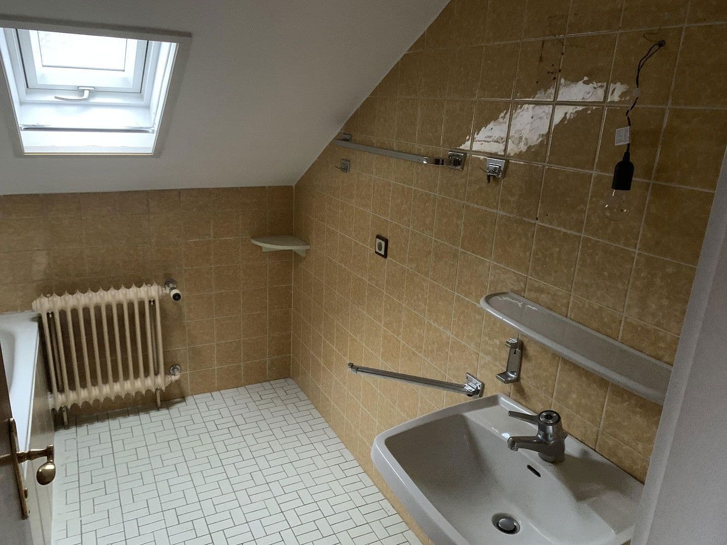 Prenájom bytu 3-izbový 84 m², Pforzheim, Bádensko-Wurttembersko Prenájom bytu 3-izbový 84 m², Pforzheim, Bádensko-Wurttembersko