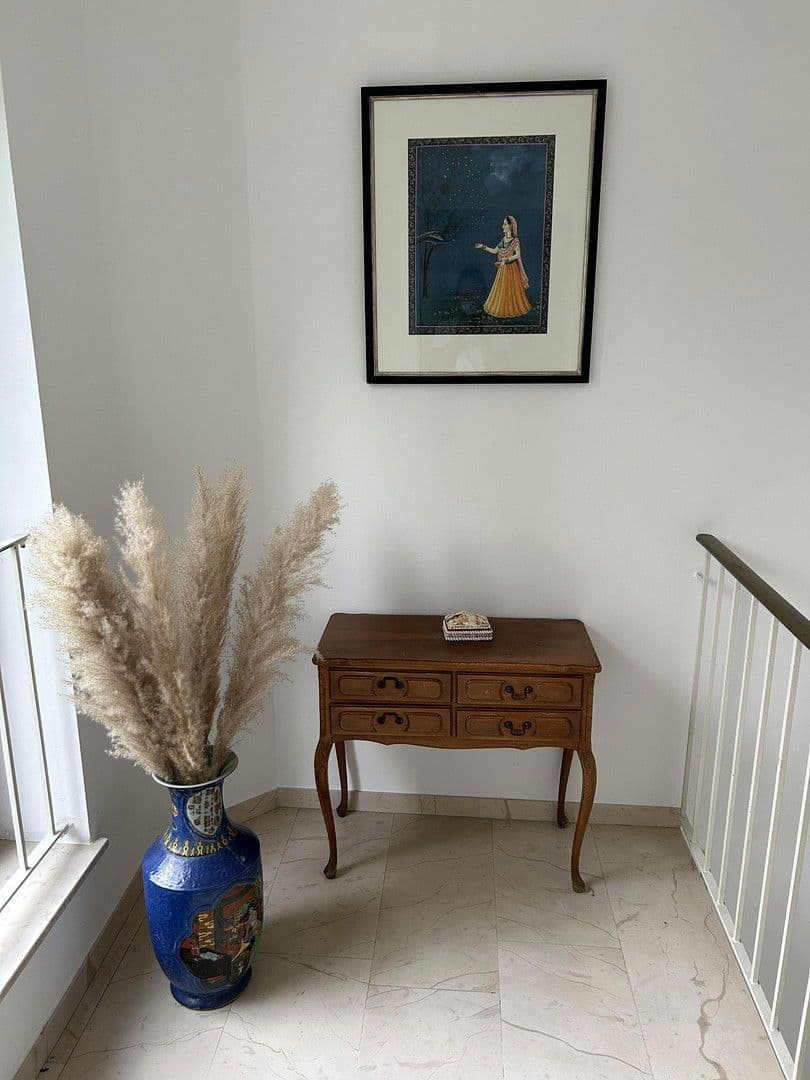 Prenájom bytu 2-izbový 85 m², Neuss, Severné Porýnie - Westfálsko Prenájom bytu 2-izbový 85 m², Neuss, Severné Porýnie - Westfálsko