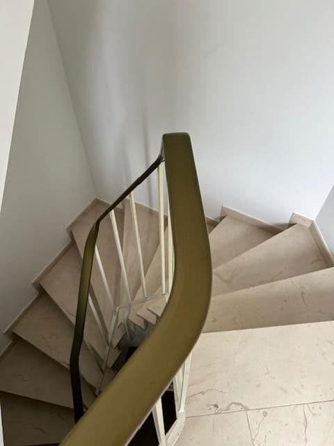 Prenájom bytu 2-izbový 85 m², Neuss, Severné Porýnie - Westfálsko Prenájom bytu 2-izbový 85 m², Neuss, Severné Porýnie - Westfálsko