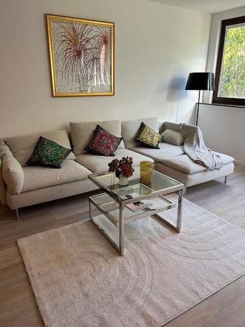 Prenájom bytu 2-izbový 85 m², Neuss, Severné Porýnie - Westfálsko Prenájom bytu 2-izbový 85 m², Neuss, Severné Porýnie - Westfálsko