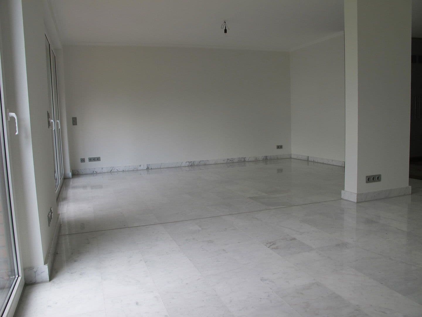 Prenájom bytu 3-izbový 90 m², Hemer, Severné Porýnie - Westfálsko Prenájom bytu 3-izbový 90 m², Hemer, Severné Porýnie - Westfálsko