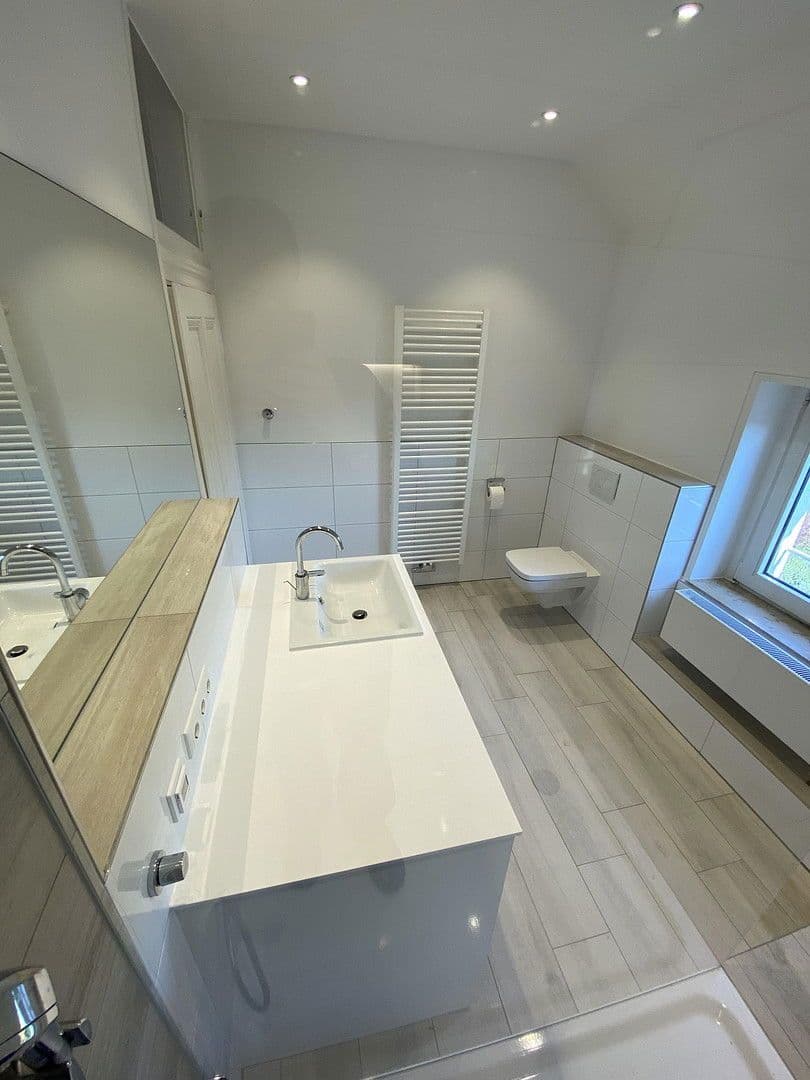 Prenájom bytu 2-izbový 64 m², Brühl, Severné Porýnie - Westfálsko Prenájom bytu 2-izbový 64 m², Brühl, Severné Porýnie - Westfálsko