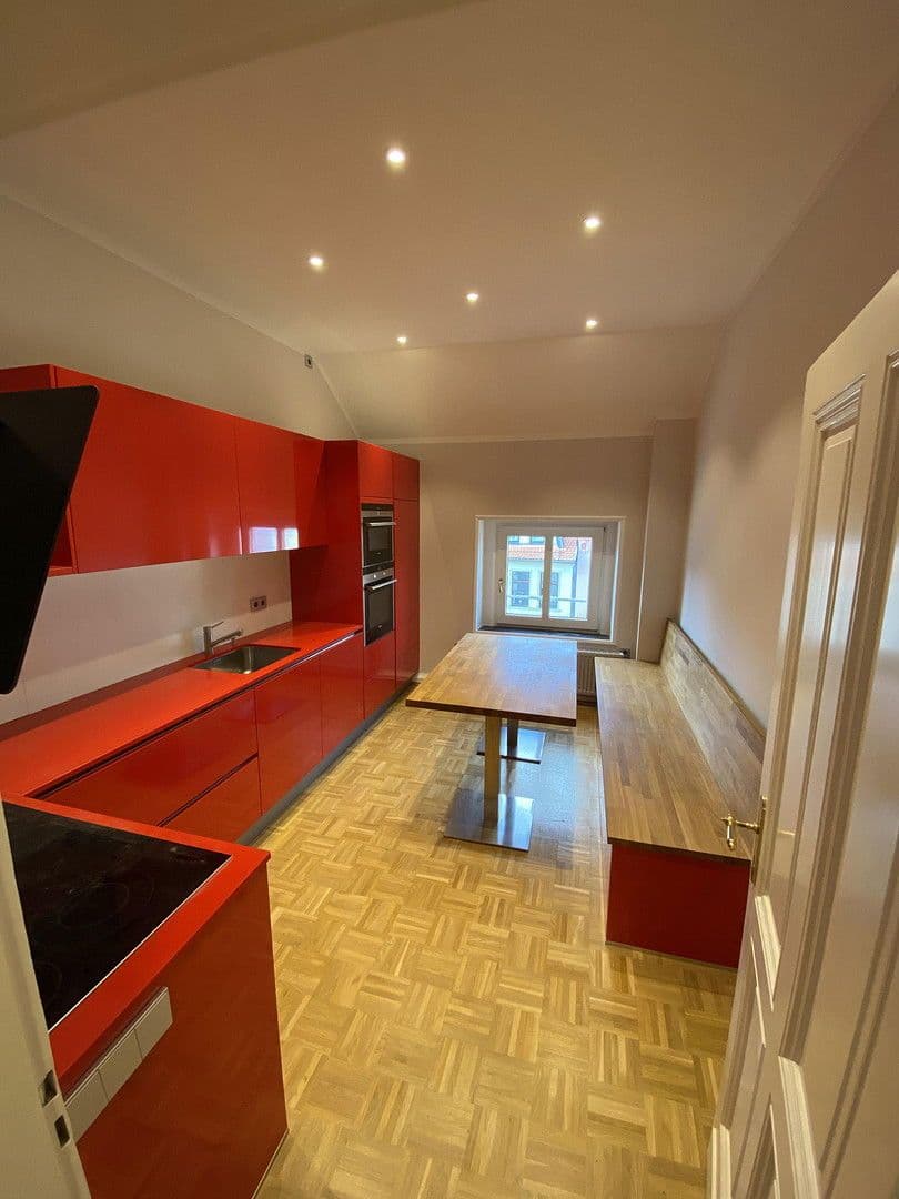 Prenájom bytu 2-izbový 64 m², Brühl, Severné Porýnie - Westfálsko Prenájom bytu 2-izbový 64 m², Brühl, Severné Porýnie - Westfálsko