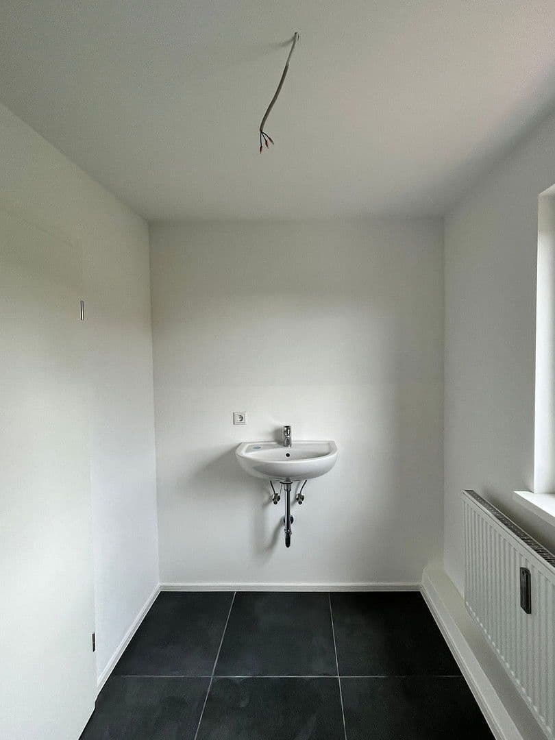 Prenájom bytu 2-izbový 41 m², Alte Holzhausener Straße 8, Leipzig, Sasko Prenájom bytu 2-izbový 41 m², Alte Holzhausener Straße 8, Leipzig, Sasko