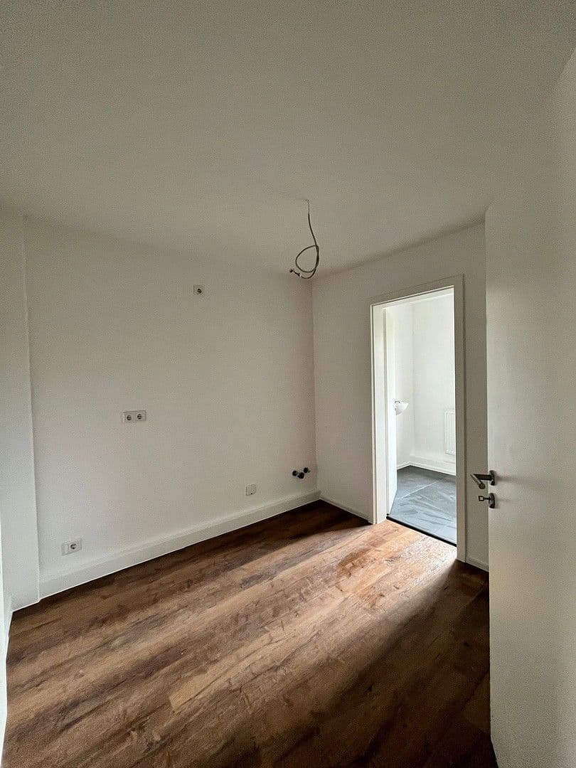 Prenájom bytu 2-izbový 41 m², Alte Holzhausener Straße 8, Leipzig, Sasko Prenájom bytu 2-izbový 41 m², Alte Holzhausener Straße 8, Leipzig, Sasko