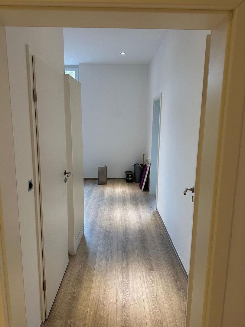 Prenájom bytu 2-izbový 50 m², Bahnhofstr. 11, Oberhausen, Severné Porýnie - Westfálsko Prenájom bytu 2-izbový 50 m², Bahnhofstr. 11, Oberhausen, Severné Porýnie - Westfálsko