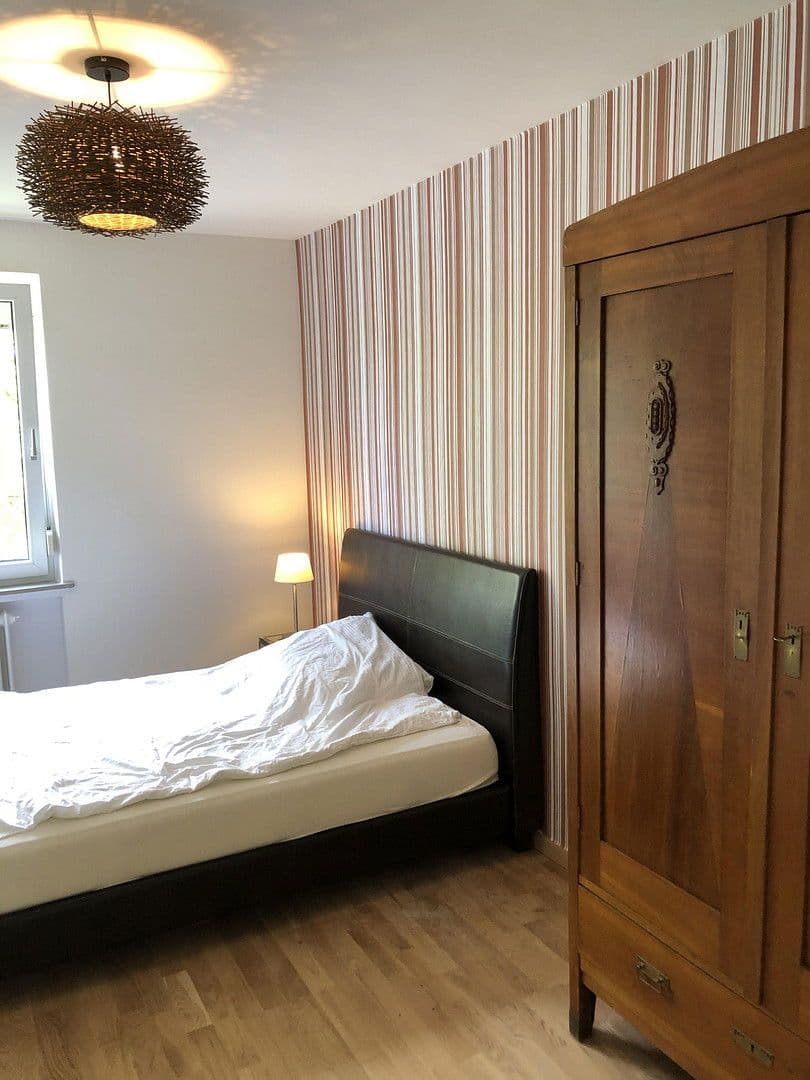 Prenájom bytu 5-izbový 115 m², Ludwig-Roselius-Allee, 180, Bremen (Stadt) - Vahr, Brémy Prenájom bytu 5-izbový 115 m², Ludwig-Roselius-Allee, 180, Bremen (Stadt) - Vahr, Brémy