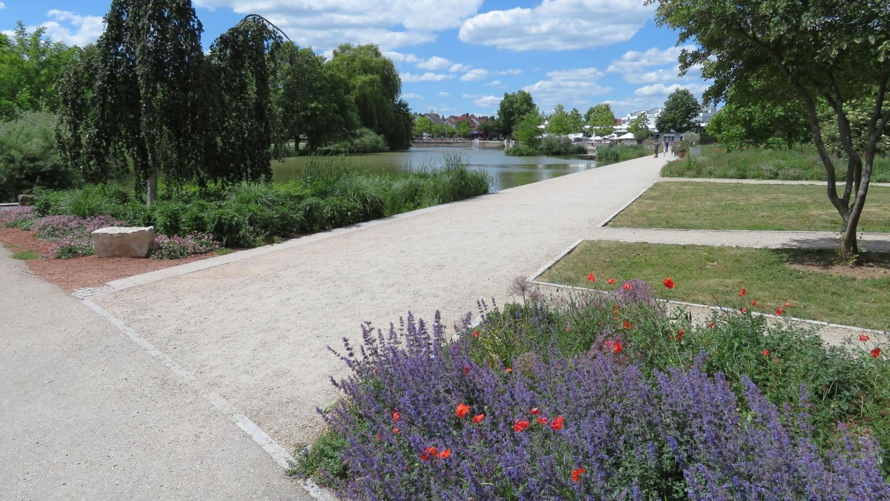 Prenájom bytu 4-izbový 100 m², Gartenstraße 20, Bad Rappenau, Bádensko-Wurttembersko Prenájom bytu 4-izbový 100 m², Gartenstraße 20, Bad Rappenau, Bádensko-Wurttembersko