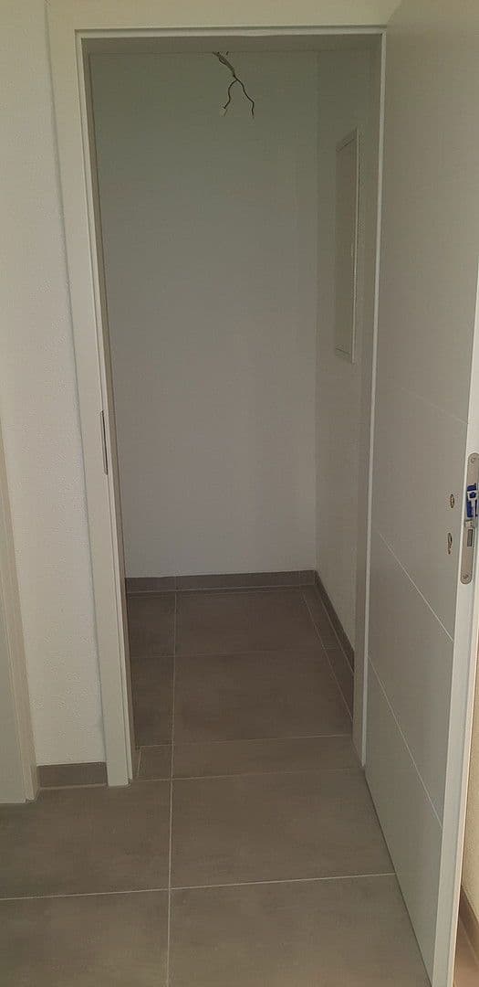 Prenájom bytu 4-izbový 100 m², Gartenstraße 20, Bad Rappenau, Bádensko-Wurttembersko Prenájom bytu 4-izbový 100 m², Gartenstraße 20, Bad Rappenau, Bádensko-Wurttembersko