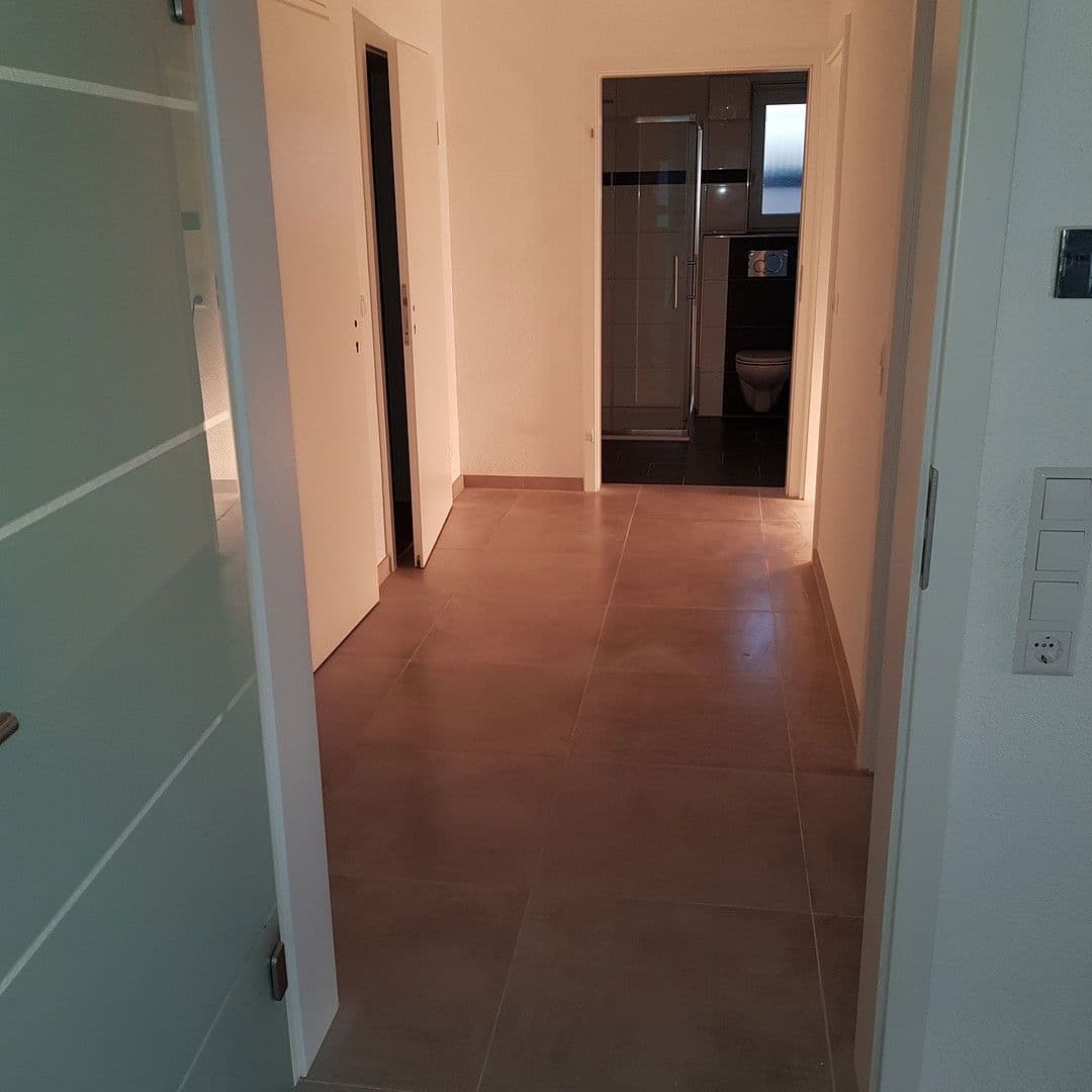 Prenájom bytu 4-izbový 100 m², Gartenstraße 20, Bad Rappenau, Bádensko-Wurttembersko Prenájom bytu 4-izbový 100 m², Gartenstraße 20, Bad Rappenau, Bádensko-Wurttembersko