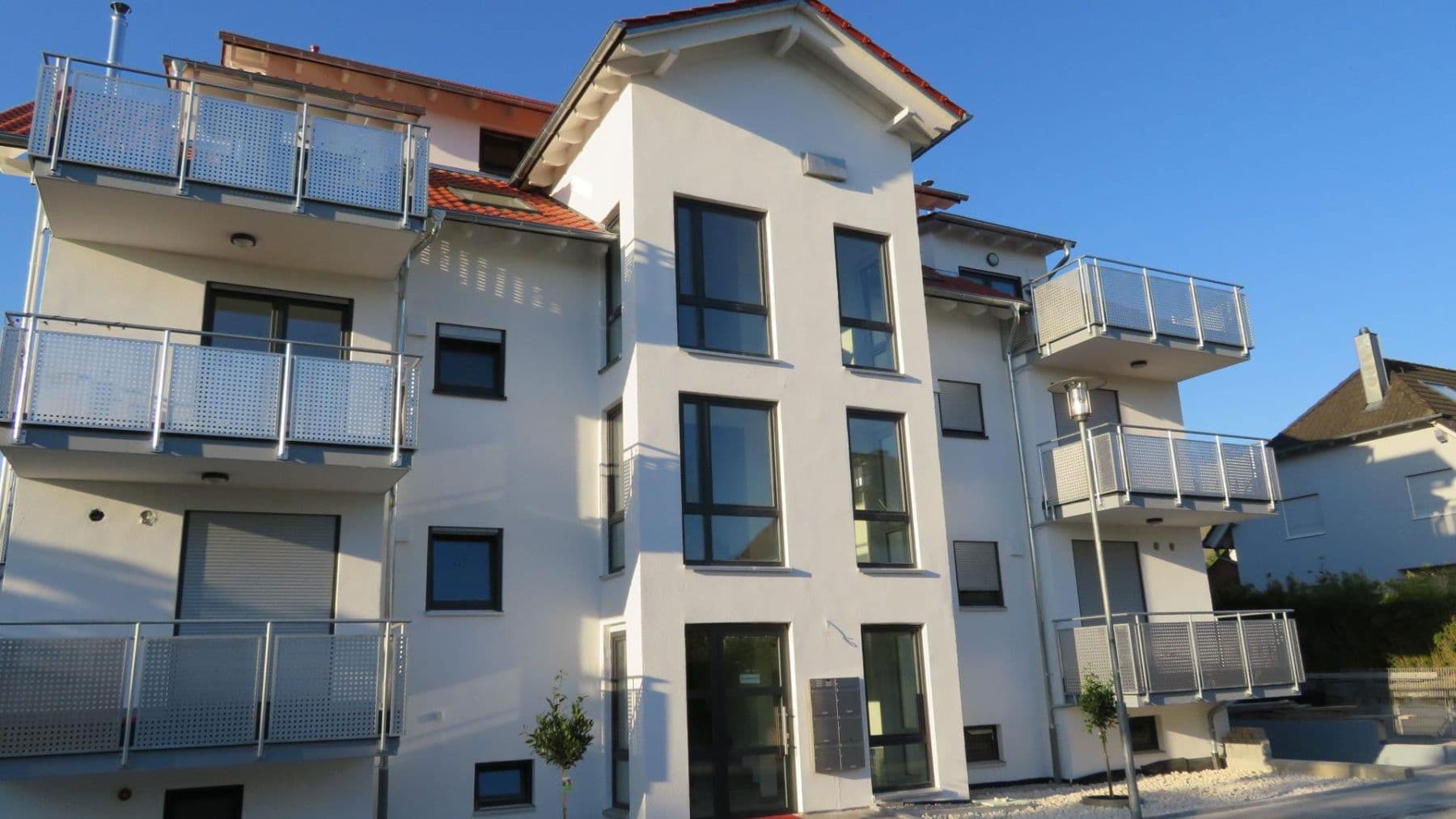 Prenájom bytu 4-izbový 100 m², Gartenstraße 20, Bad Rappenau, Bádensko-Wurttembersko Prenájom bytu 4-izbový 100 m², Gartenstraße 20, Bad Rappenau, Bádensko-Wurttembersko