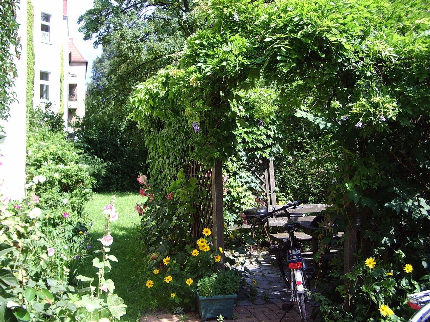 Prenájom bytu 1-izbový 45 m², Friedrichsruher Str. 3, Berlin, Berlín Prenájom bytu 1-izbový 45 m², Friedrichsruher Str. 3, Berlin, Berlín