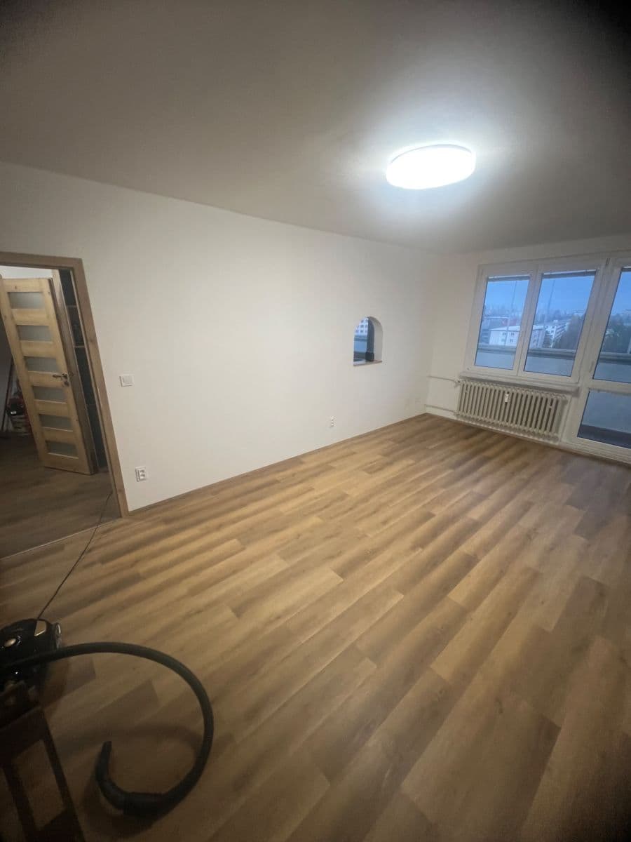 Prenájom bytu 1-izbový 48 m², Foerstrova, Olomouc, Olomoucký kraj Prenájom bytu 1-izbový 48 m², Foerstrova, Olomouc, Olomoucký kraj