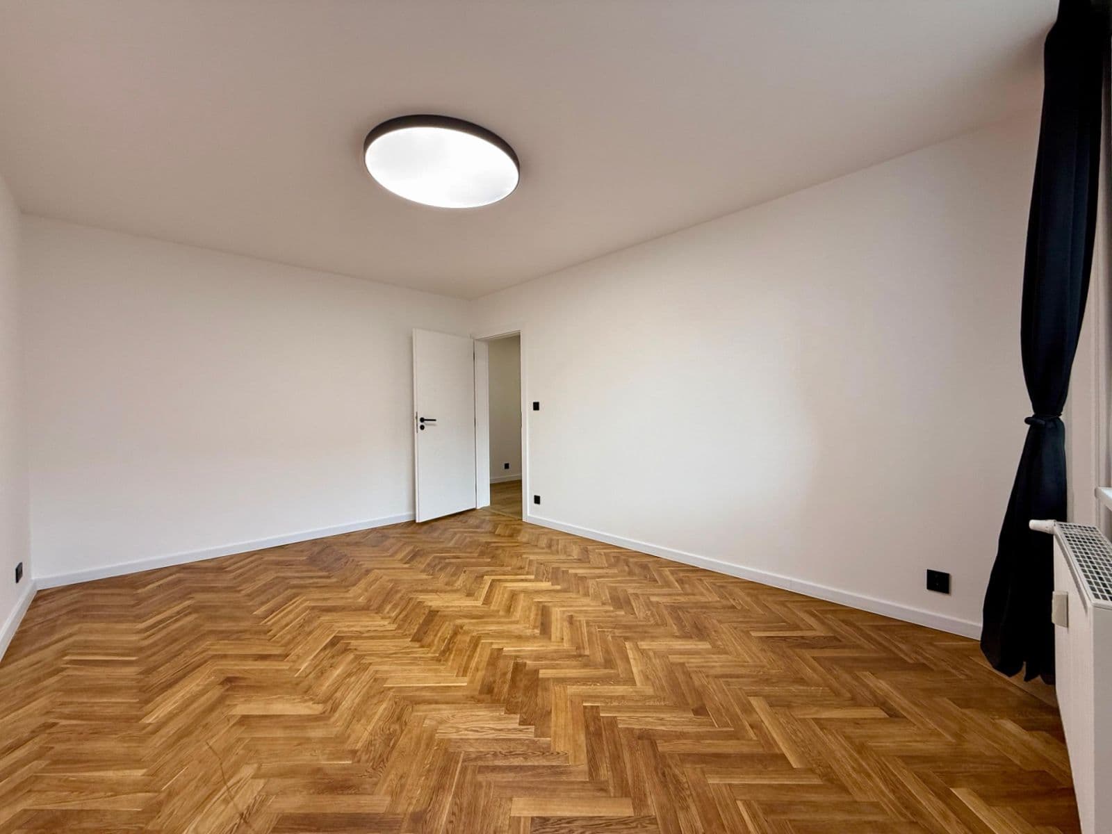 Predaj bytu 4-izbový 77 m², Modenská, Karlovy Vary, Karlovarský kraj Predaj bytu 4-izbový 77 m², Modenská, Karlovy Vary, Karlovarský kraj