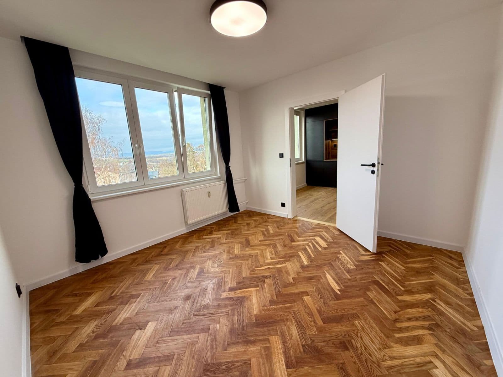 Predaj bytu 4-izbový 77 m², Modenská, Karlovy Vary, Karlovarský kraj Predaj bytu 4-izbový 77 m², Modenská, Karlovy Vary, Karlovarský kraj
