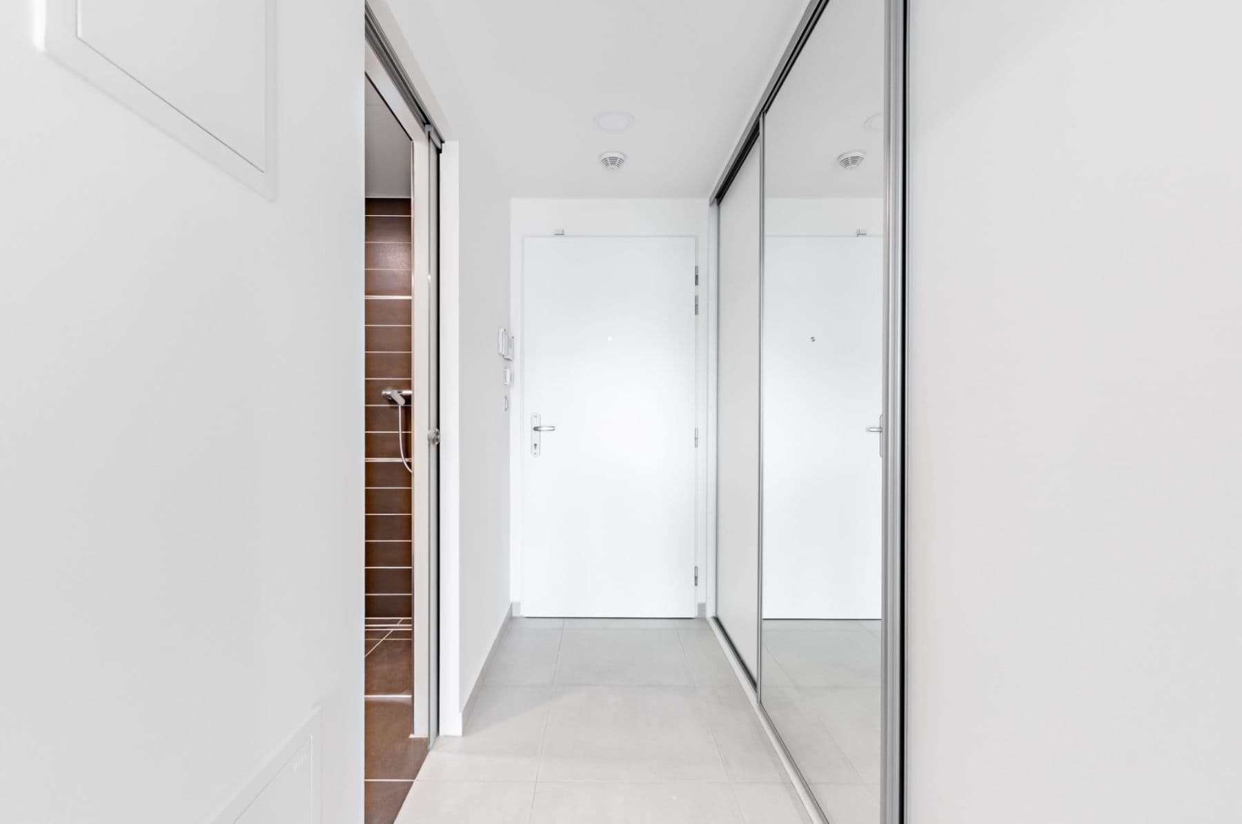 Prenájom bytu 1-izbový 36 m², Kurta Konráda, Praha, Praha Prenájom bytu 1-izbový 36 m², Kurta Konráda, Praha, Praha