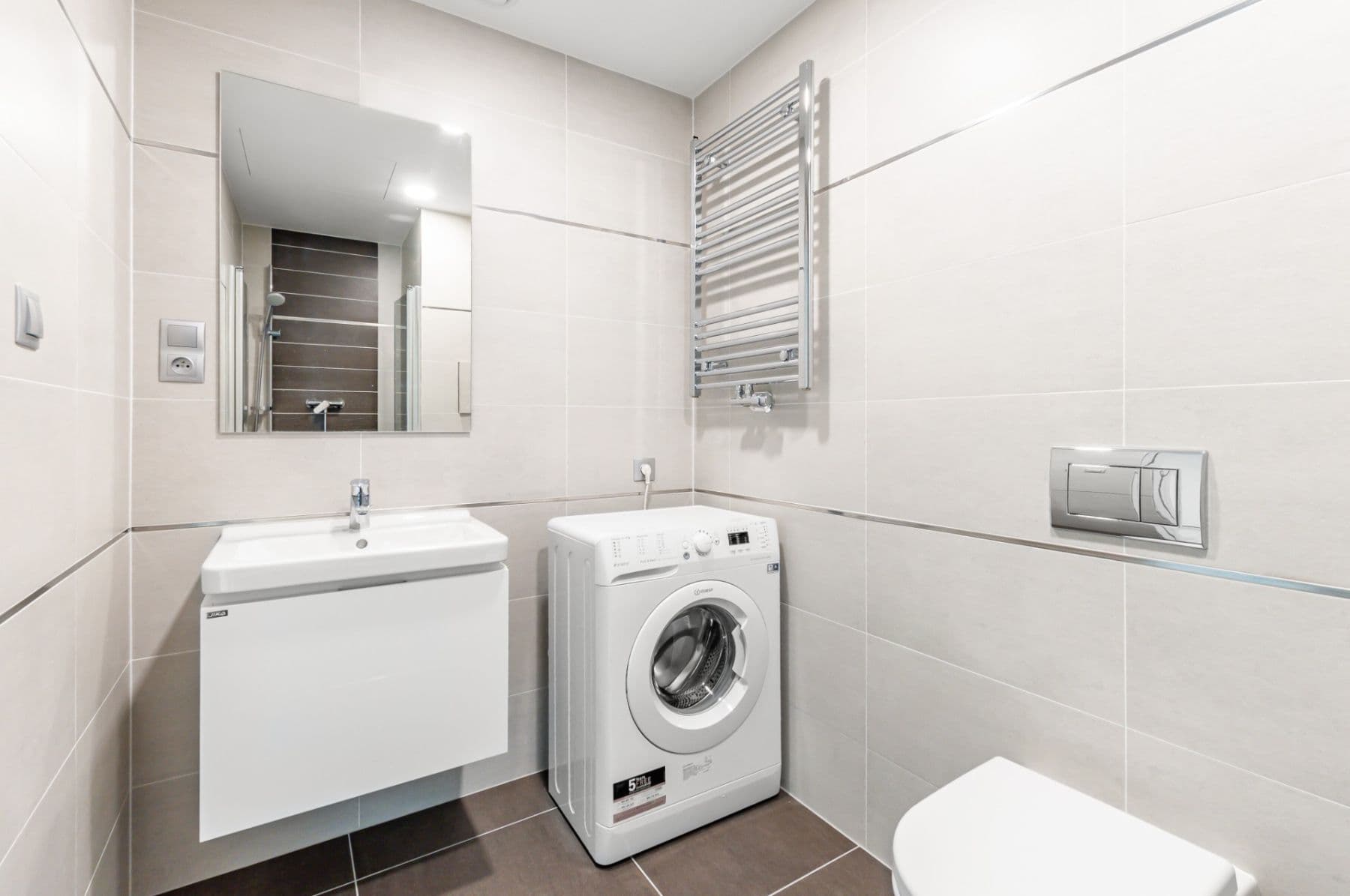 Prenájom bytu 1-izbový 36 m², Kurta Konráda, Praha, Praha Prenájom bytu 1-izbový 36 m², Kurta Konráda, Praha, Praha