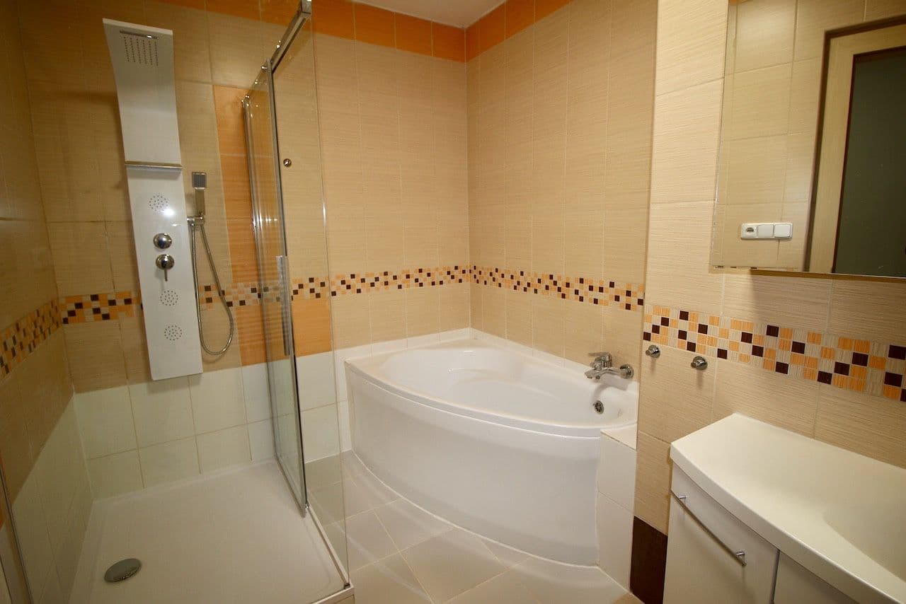 Prenájom bytu 3-izbový 93 m², Písecká, Praha, Praha Prenájom bytu 3-izbový 93 m², Písecká, Praha, Praha