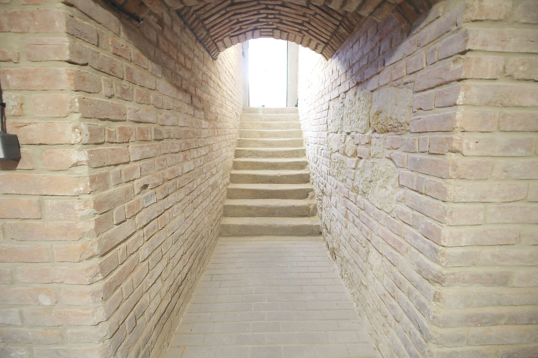 Prenájom bytu 2-izbový 58 m², S. K. Neumanna, Kralupy nad Vltavou, Středočeský kraj Prenájom bytu 2-izbový 58 m², S. K. Neumanna, Kralupy nad Vltavou, Středočeský kraj