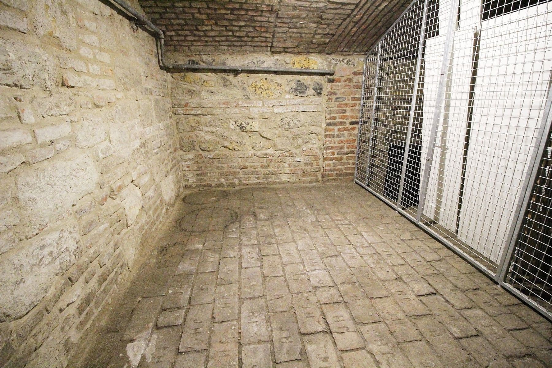 Prenájom bytu 2-izbový 58 m², S. K. Neumanna, Kralupy nad Vltavou, Středočeský kraj Prenájom bytu 2-izbový 58 m², S. K. Neumanna, Kralupy nad Vltavou, Středočeský kraj