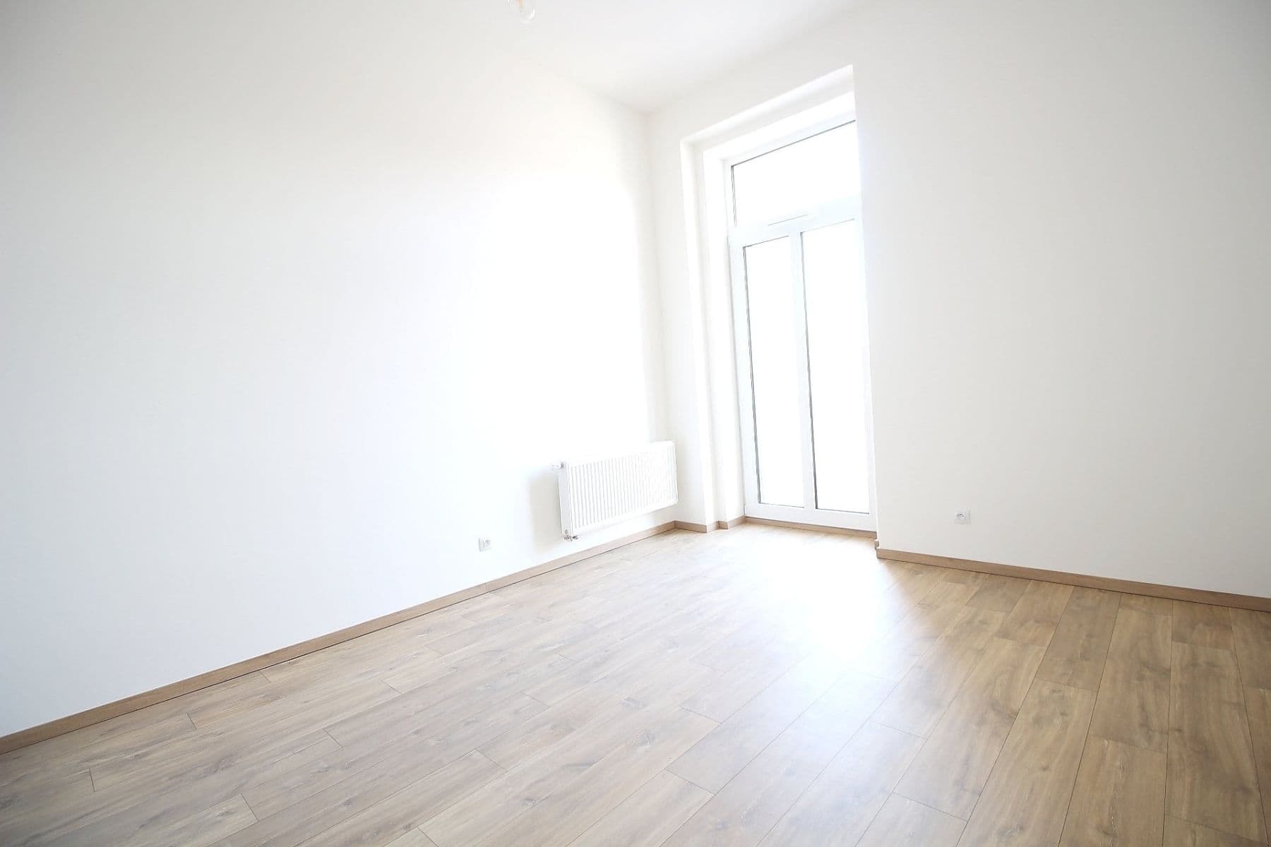 Prenájom bytu 2-izbový 58 m², S. K. Neumanna, Kralupy nad Vltavou, Středočeský kraj Prenájom bytu 2-izbový 58 m², S. K. Neumanna, Kralupy nad Vltavou, Středočeský kraj