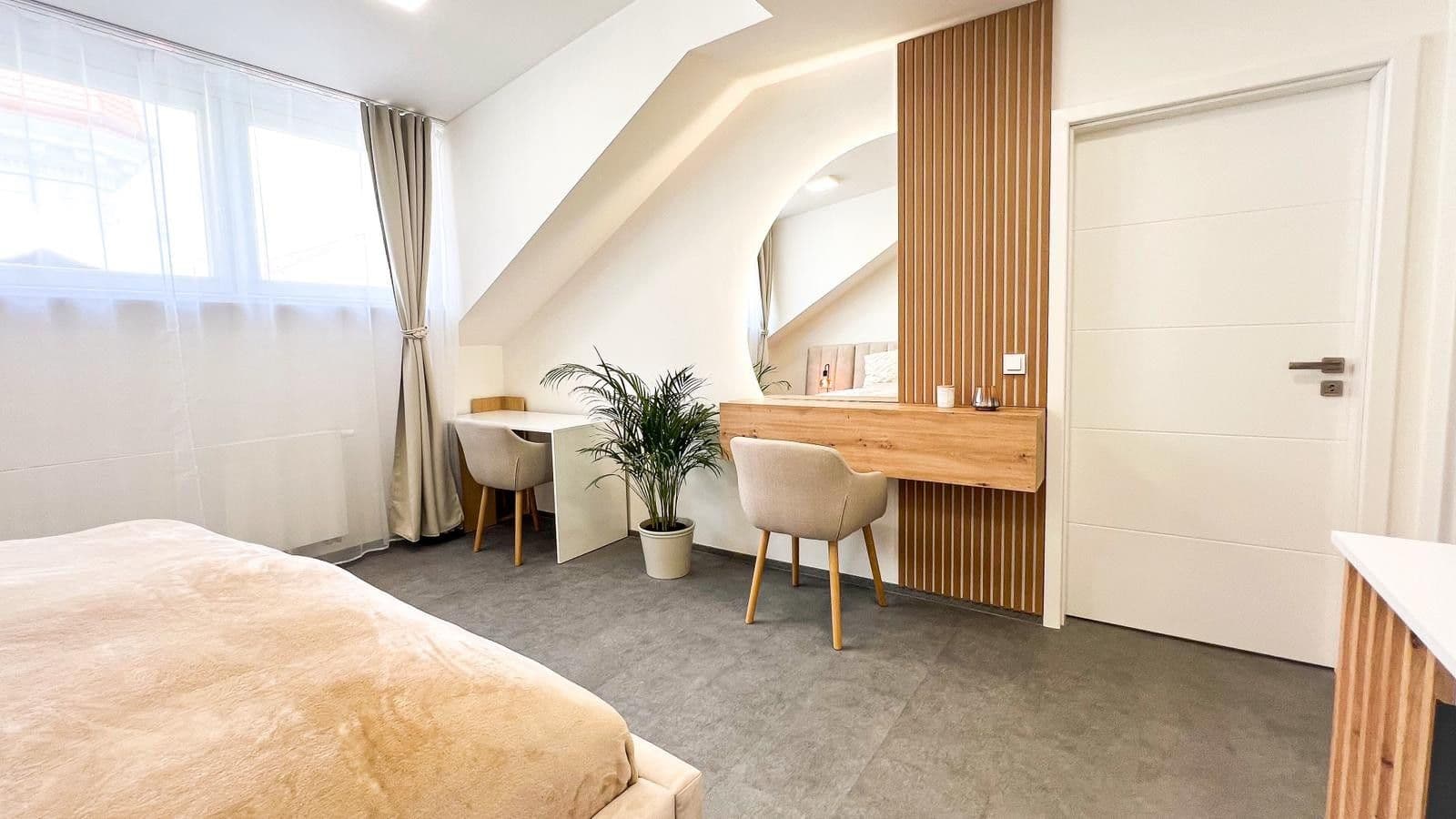 Prenájom bytu 2-izbový 74 m², Zubatého, Praha, Praha Prenájom bytu 2-izbový 74 m², Zubatého, Praha, Praha