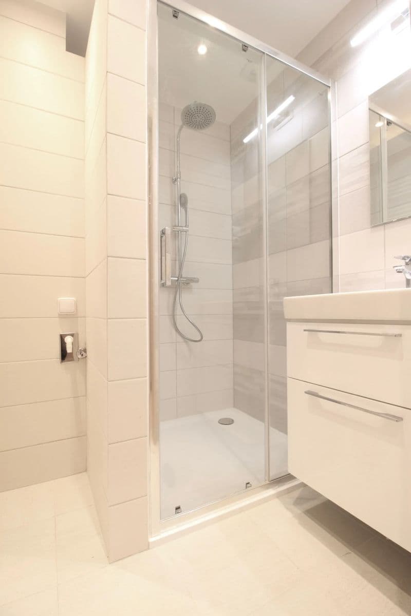 Prenájom bytu 2-izbový 45 m², Marie Pujmanové, Říčany, Středočeský kraj Prenájom bytu 2-izbový 45 m², Marie Pujmanové, Říčany, Středočeský kraj