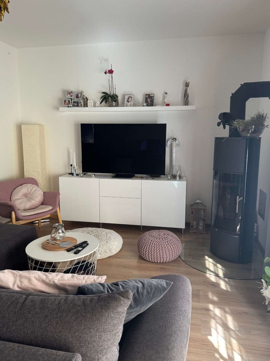 Predaj domu 104 m², pozemek 303 m², Tři Vršky, Králův Dvůr, Středočeský kraj Predaj domu 104 m², pozemek 303 m², Tři Vršky, Králův Dvůr, Středočeský kraj