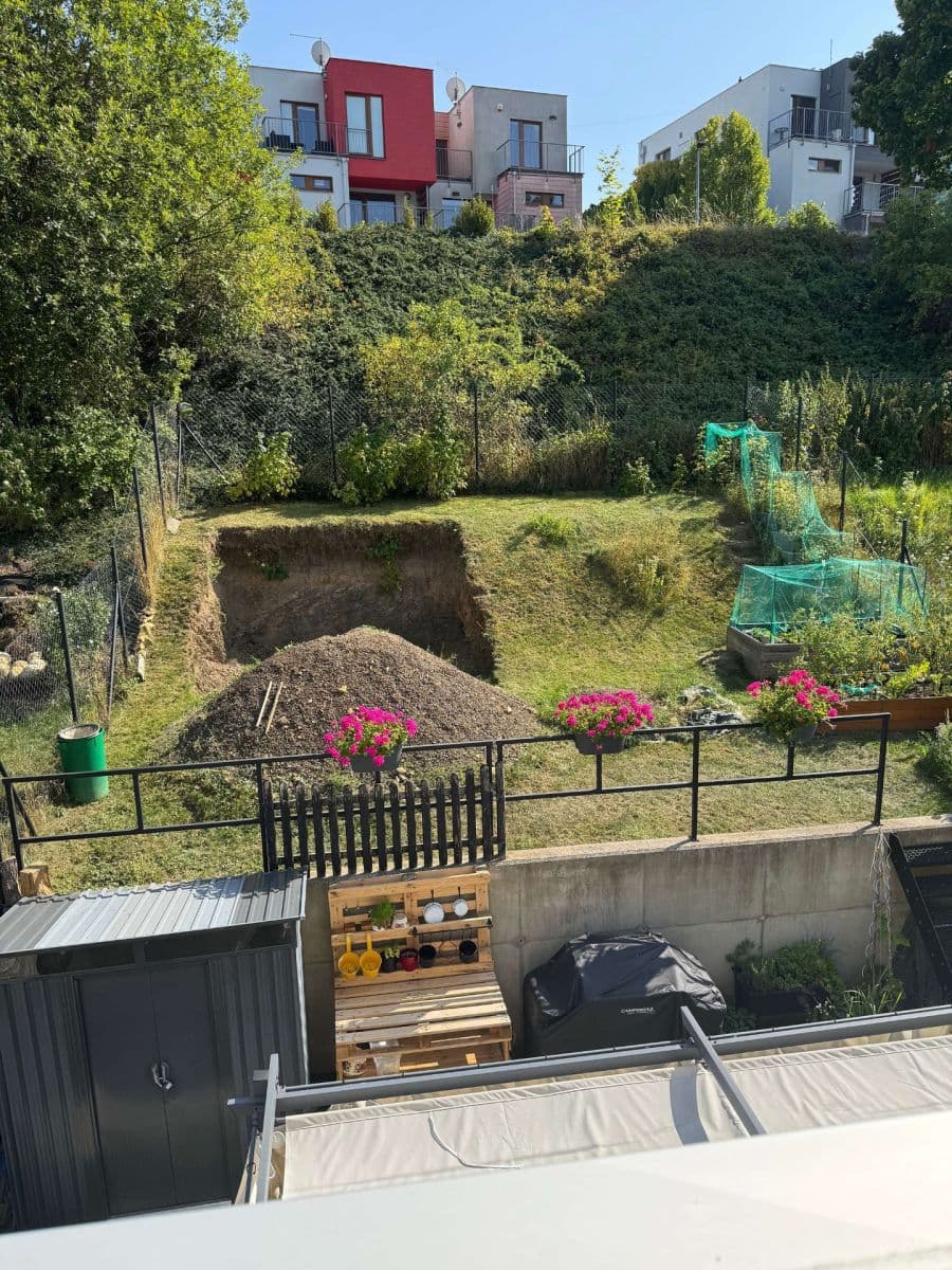 Predaj domu 104 m², pozemek 303 m², Tři Vršky, Králův Dvůr, Středočeský kraj Predaj domu 104 m², pozemek 303 m², Tři Vršky, Králův Dvůr, Středočeský kraj