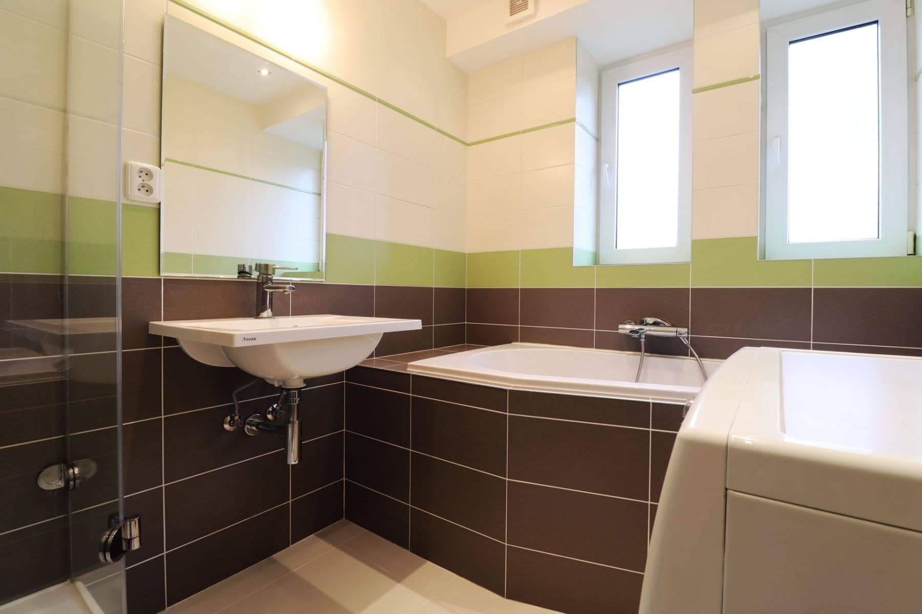 Prenájom bytu 2-izbový 51 m², Unhošťská, Kladno, Středočeský kraj Prenájom bytu 2-izbový 51 m², Unhošťská, Kladno, Středočeský kraj