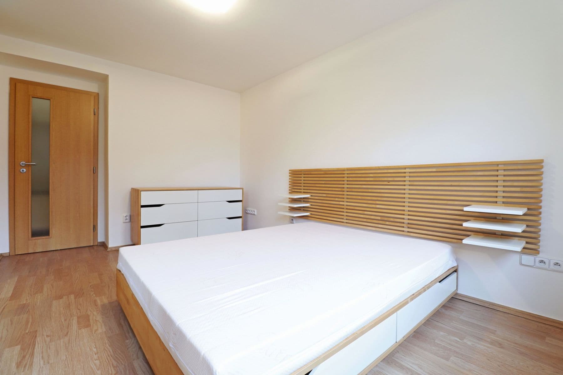 Prenájom bytu 2-izbový 51 m², Unhošťská, Kladno, Středočeský kraj Prenájom bytu 2-izbový 51 m², Unhošťská, Kladno, Středočeský kraj