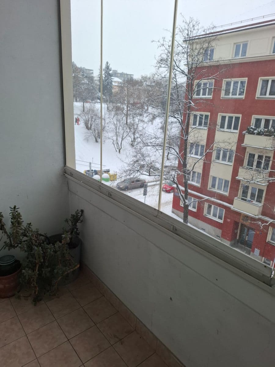 Prenájom bytu 3-izbový 72 m², Zelenky-Hajského, Praha, Praha Prenájom bytu 3-izbový 72 m², Zelenky-Hajského, Praha, Praha