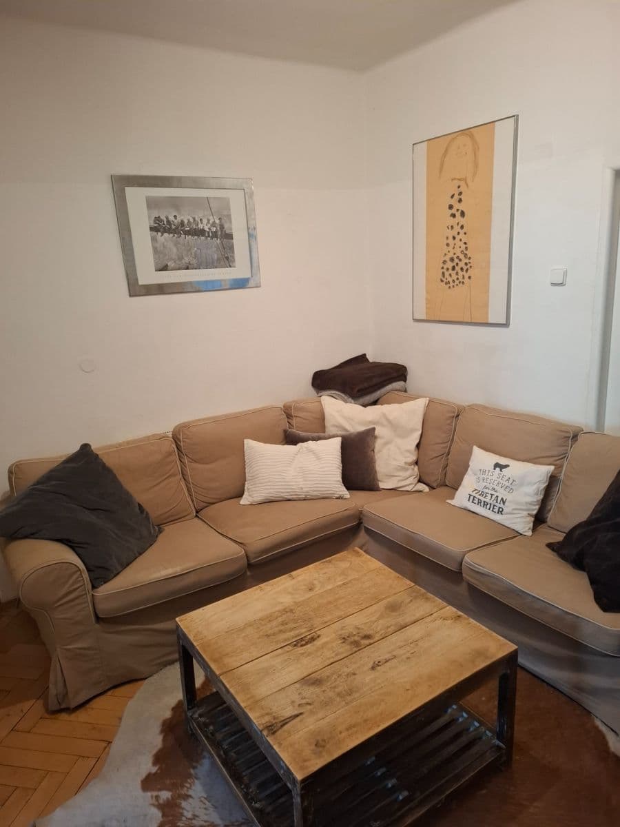 Prenájom bytu 3-izbový 72 m², Zelenky-Hajského, Praha, Praha Prenájom bytu 3-izbový 72 m², Zelenky-Hajského, Praha, Praha