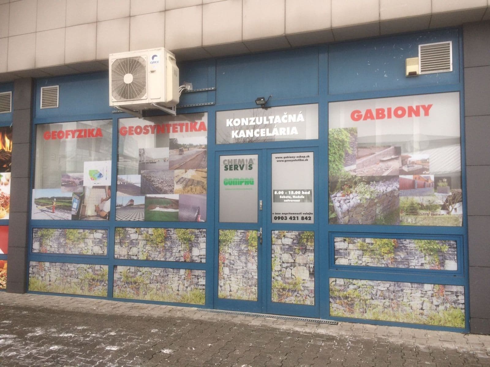 Prenájom kancelárie 48 m², Zadunajská cesta, Petržalka, Bratislavský kraj Prenájom kancelárie 48 m², Zadunajská cesta, Petržalka, Bratislavský kraj