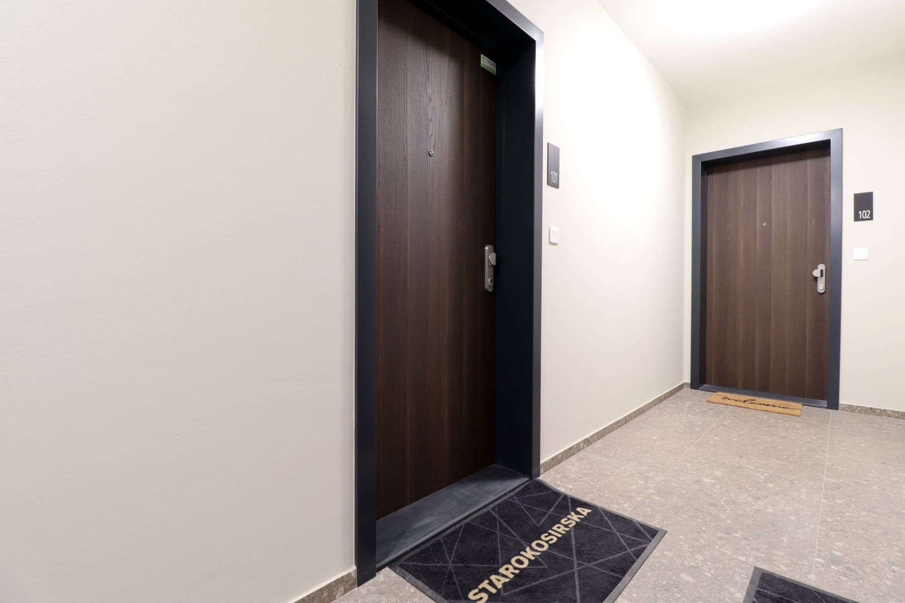 Prenájom bytu 1-izbový 38 m², Starokošířská, Praha, Praha Prenájom bytu 1-izbový 38 m², Starokošířská, Praha, Praha