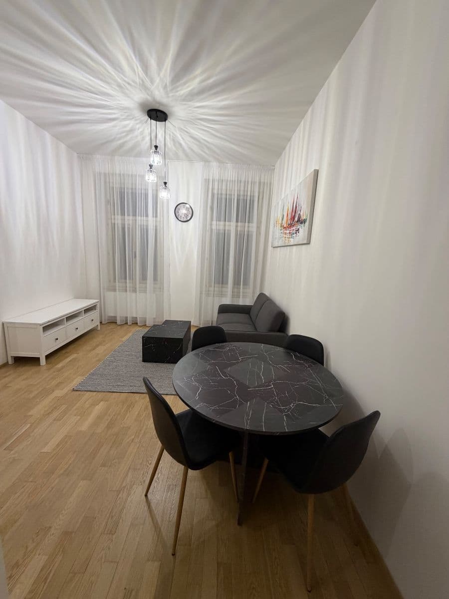 Predaj bytu 1-izbový 40 m², Bořivojova, Praha, Praha Predaj bytu 1-izbový 40 m², Bořivojova, Praha, Praha