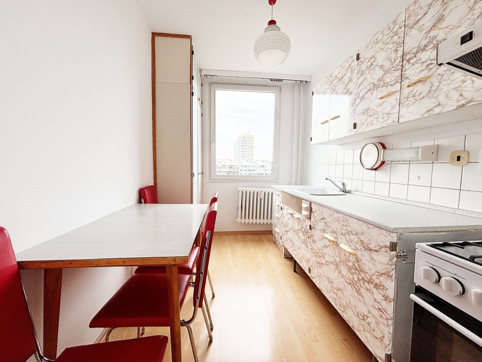 Prenájom bytu 3-izbový 70 m², Lešenská, Praha, Praha Prenájom bytu 3-izbový 70 m², Lešenská, Praha, Praha