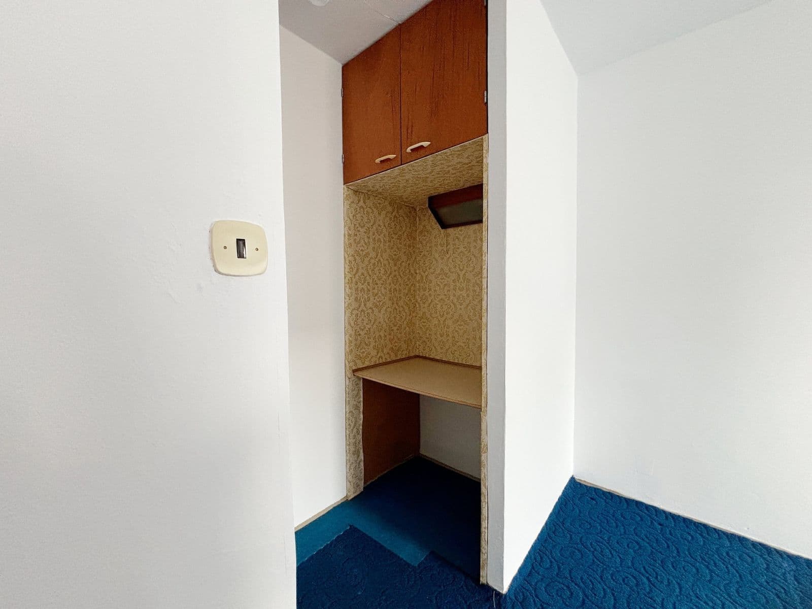 Prenájom bytu 3-izbový 70 m², Lešenská, Praha, Praha Prenájom bytu 3-izbový 70 m², Lešenská, Praha, Praha