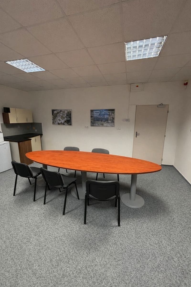 Prenájom kancelárie 32 m², Purkyňova, Brno, Jihomoravský kraj Prenájom kancelárie 32 m², Purkyňova, Brno, Jihomoravský kraj