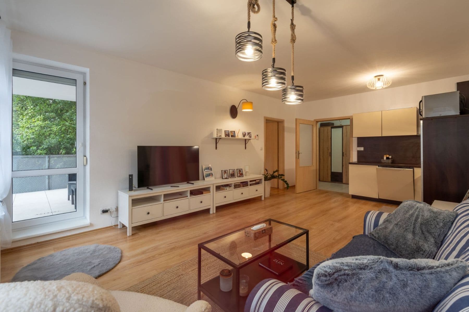 Prenájom bytu 2-izbový 77 m², Zelinova, Zlín, Zlínský kraj Prenájom bytu 2-izbový 77 m², Zelinova, Zlín, Zlínský kraj