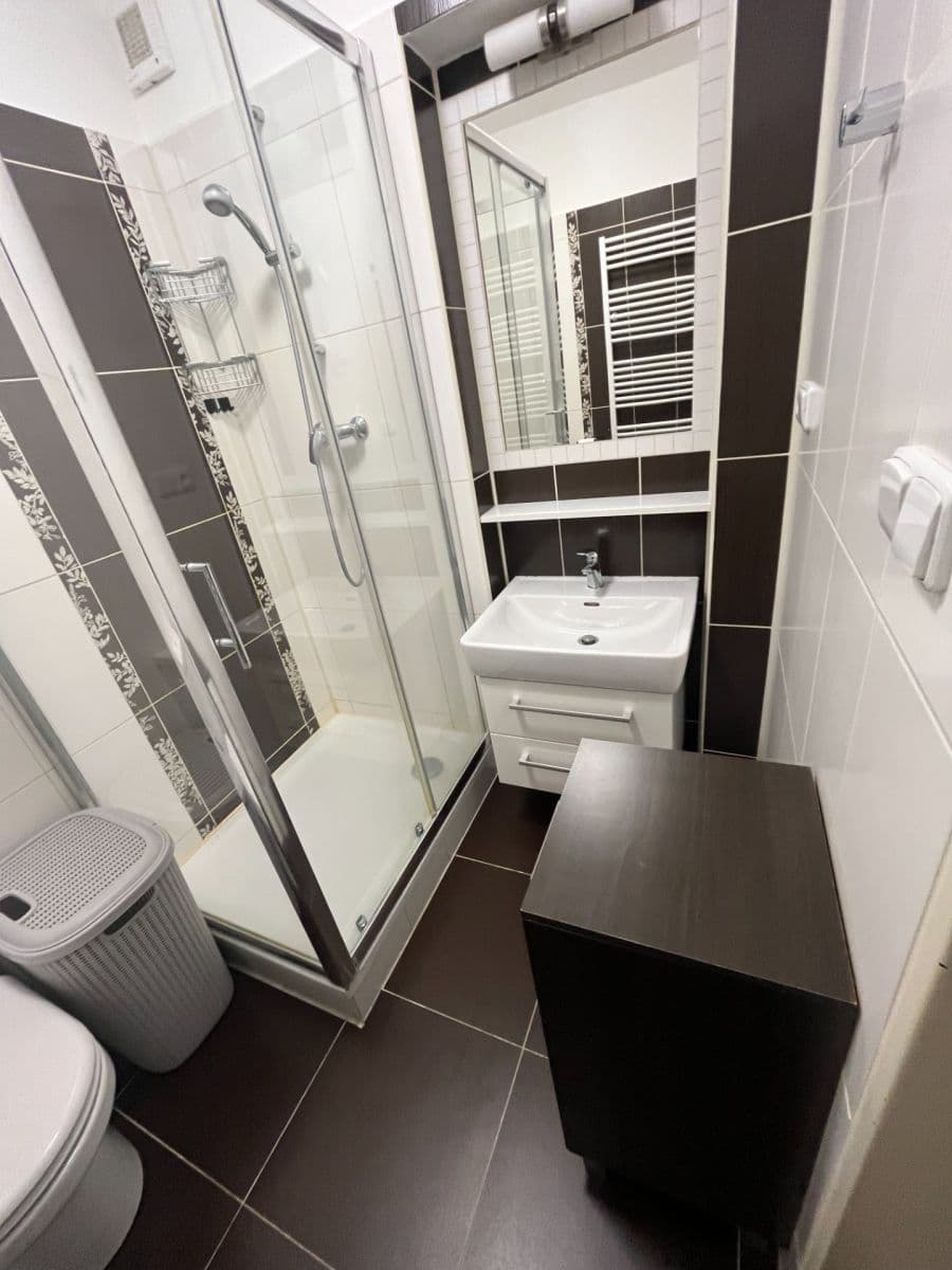 Prenájom bytu 2-izbový 35 m², Mlýnská, Jihlava, Kraj Vysočina Prenájom bytu 2-izbový 35 m², Mlýnská, Jihlava, Kraj Vysočina