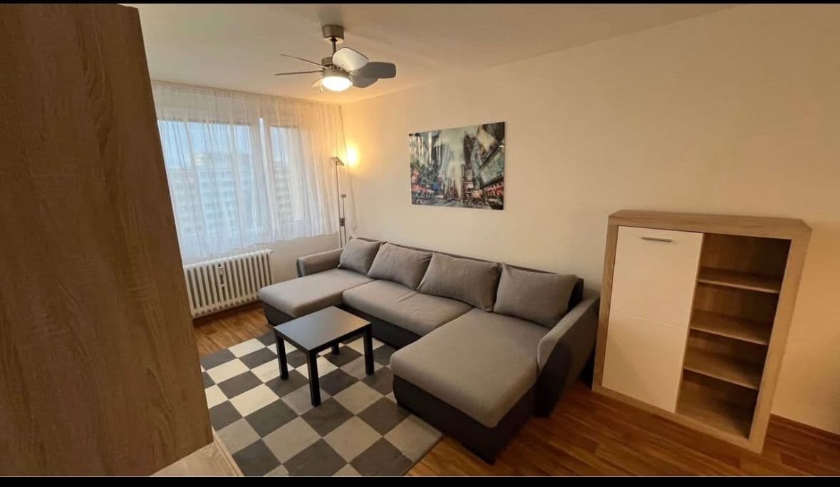 Prenájom bytu 2-izbový 39 m², Pujmanové, Praha, Praha Prenájom bytu 2-izbový 39 m², Pujmanové, Praha, Praha