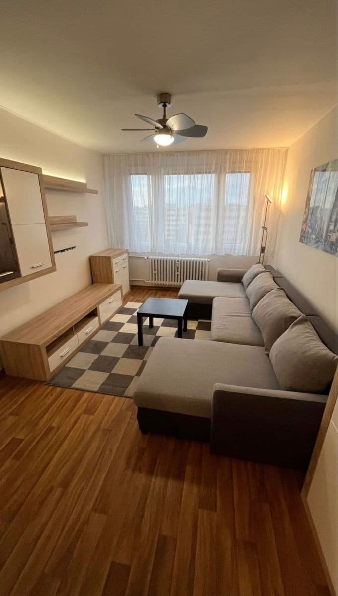 Prenájom bytu 2-izbový 39 m², Pujmanové, Praha, Praha Prenájom bytu 2-izbový 39 m², Pujmanové, Praha, Praha