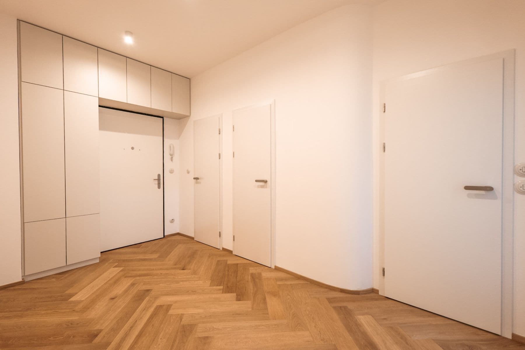 Prenájom bytu 2-izbový 55 m², U Vodárny, Praha, Praha Prenájom bytu 2-izbový 55 m², U Vodárny, Praha, Praha