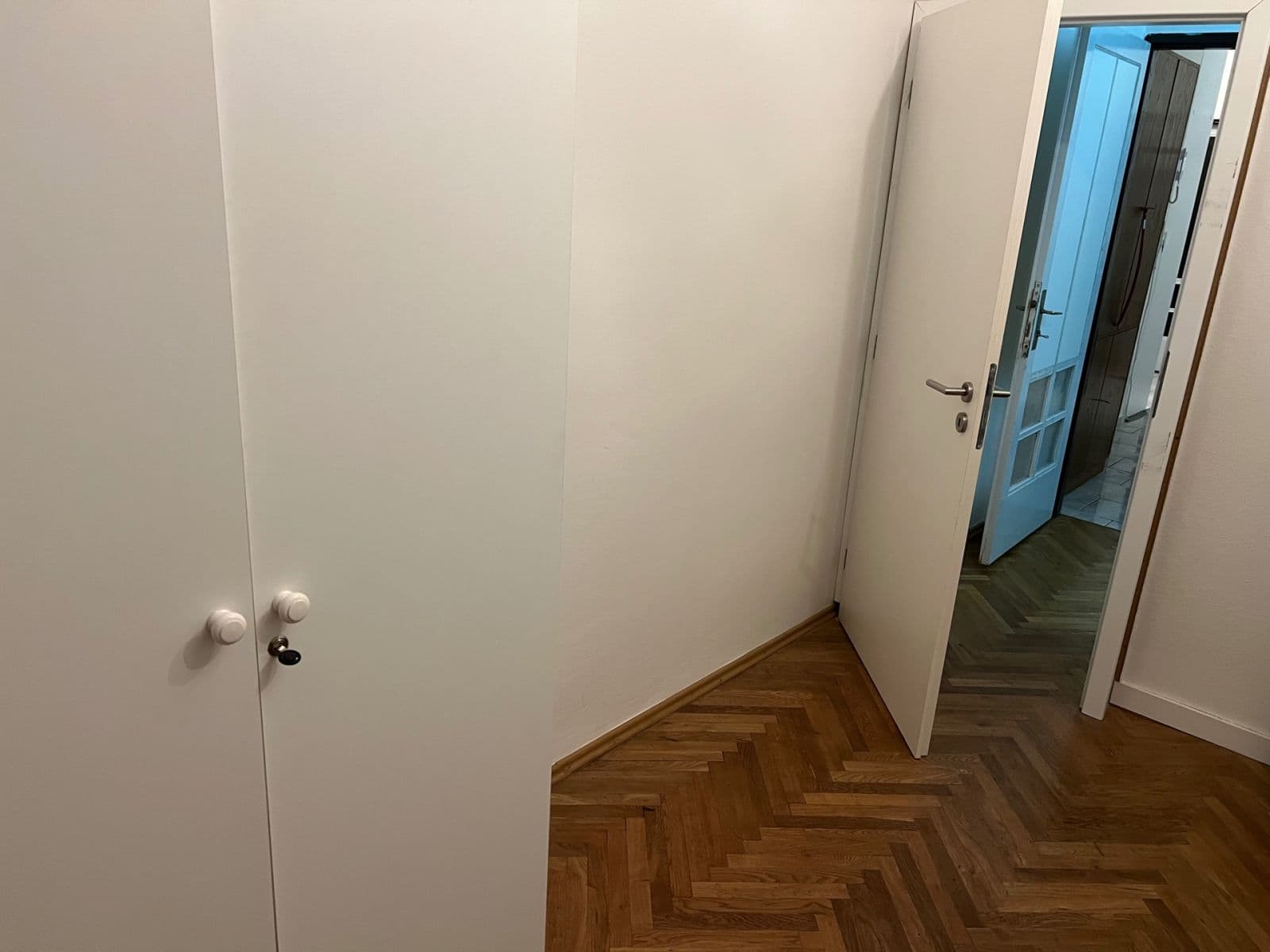 Predaj bytu 3-izbový 78 m², Dělnická, Praha, Praha Predaj bytu 3-izbový 78 m², Dělnická, Praha, Praha