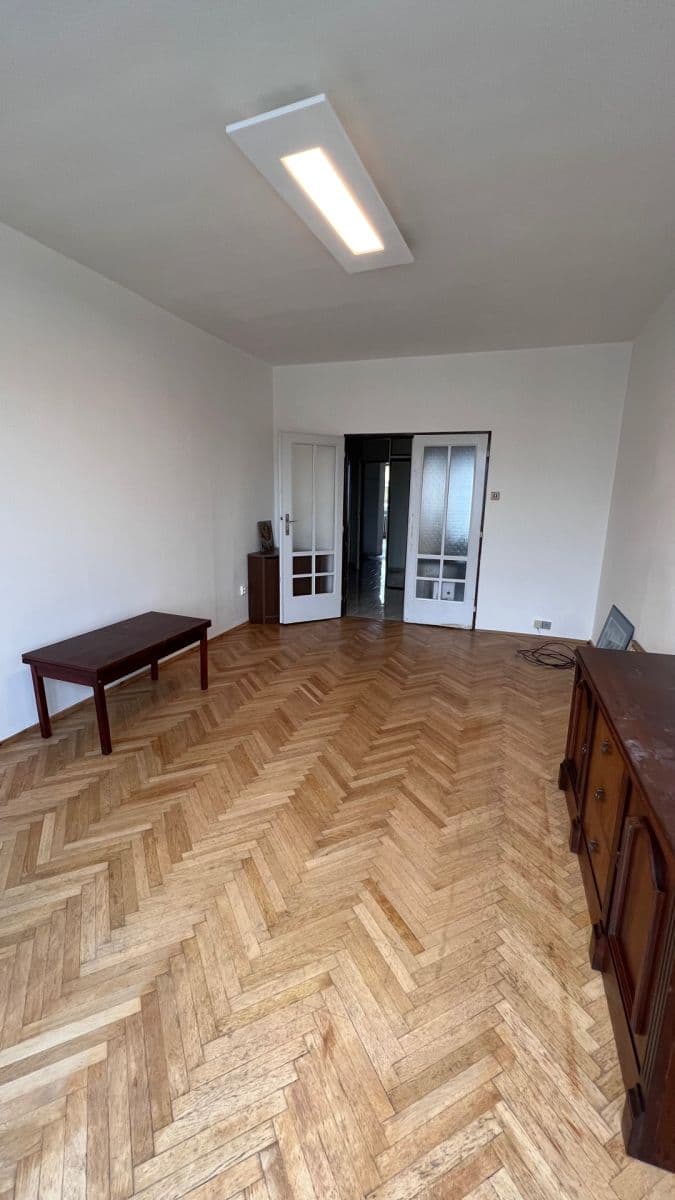 Predaj bytu 3-izbový 78 m², Dělnická, Praha, Praha Predaj bytu 3-izbový 78 m², Dělnická, Praha, Praha